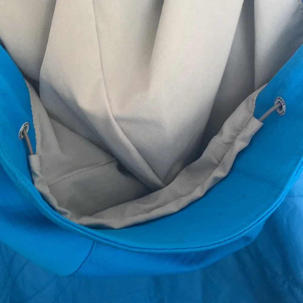 Mammut  womens medium zip up jacket bright blue, zip pockets, hooded - Picture 10 of 11